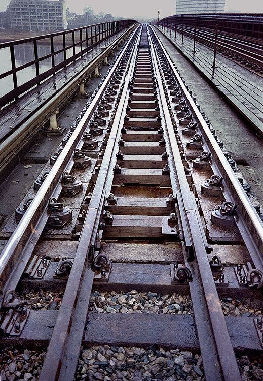 Egg Direct Fixation Track Fastener