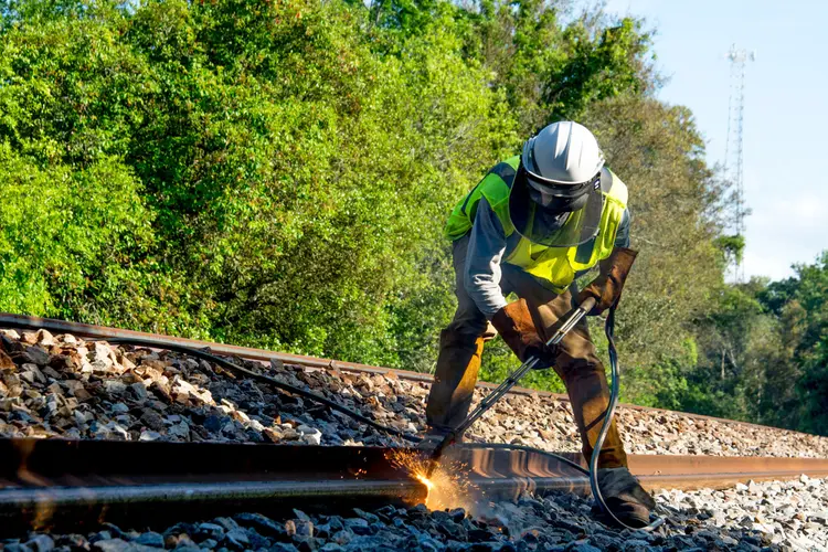 Rail Takeup, mobile take up crews,