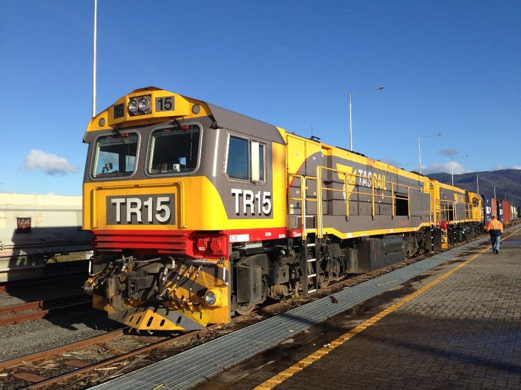 Tasrail locomotive with 3512C HD and traction alternator package