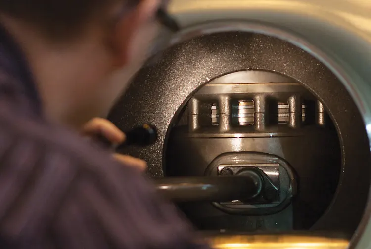 ENGINE PRODUCT SUPPORT