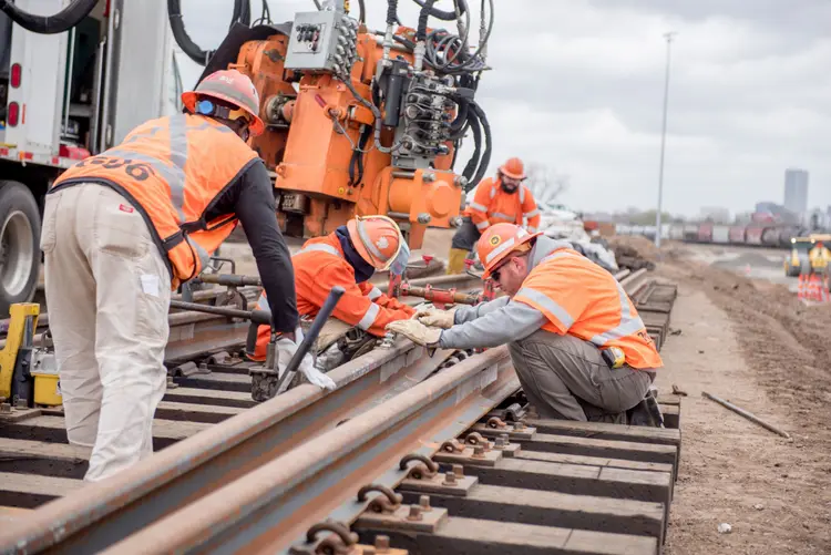 Infrastructures ferroviaires, Soudage de rails